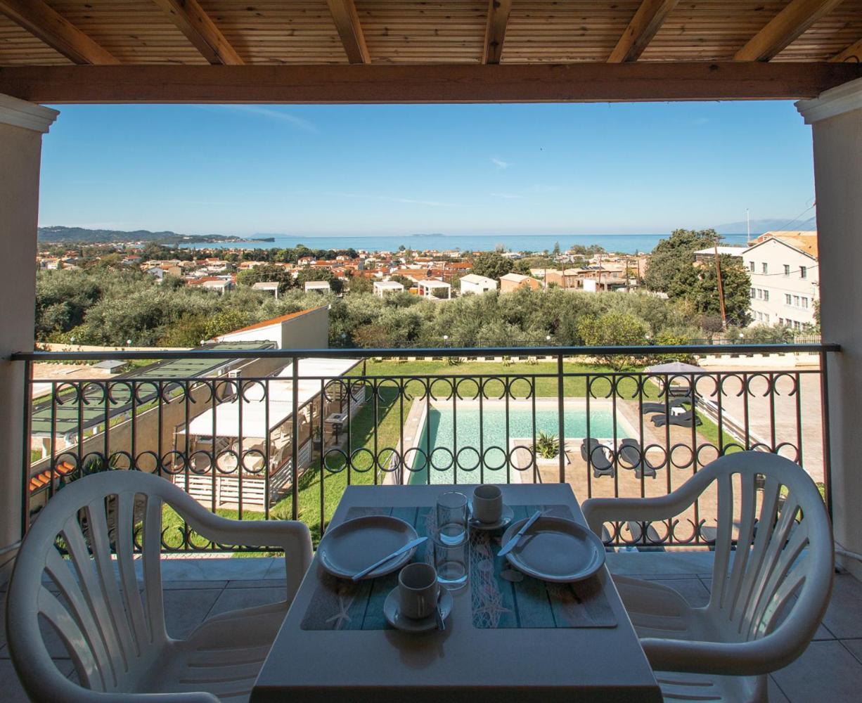 Catamaran Corfu Aparthotel Akharavi Chambre photo